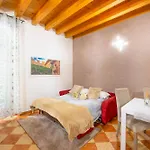 Arena Mazzini Centro Bed & Breakfast