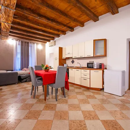 Arena Mazzini Centro Bed & Breakfast 3*